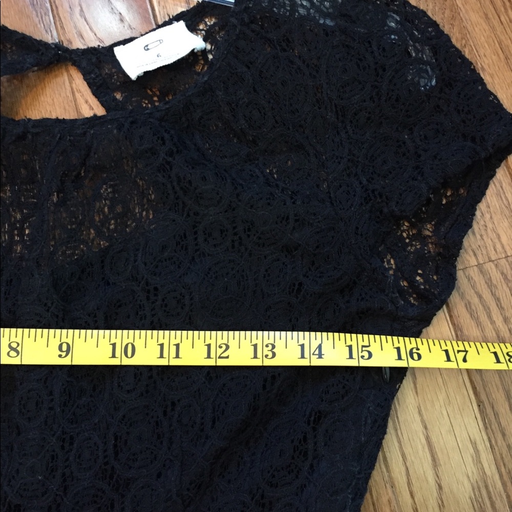 UO | Pins & Needles Lace Cut-out Back Dress 6 - Picture 4 of 5